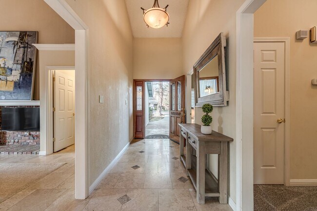 Building Photo - 6328 Windy Meadow Dr