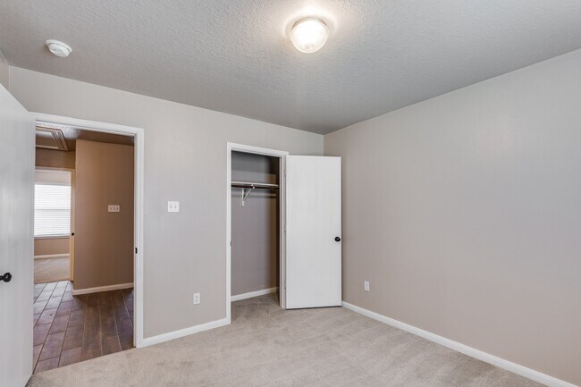 Building Photo - 17006 Marlin Spike Way