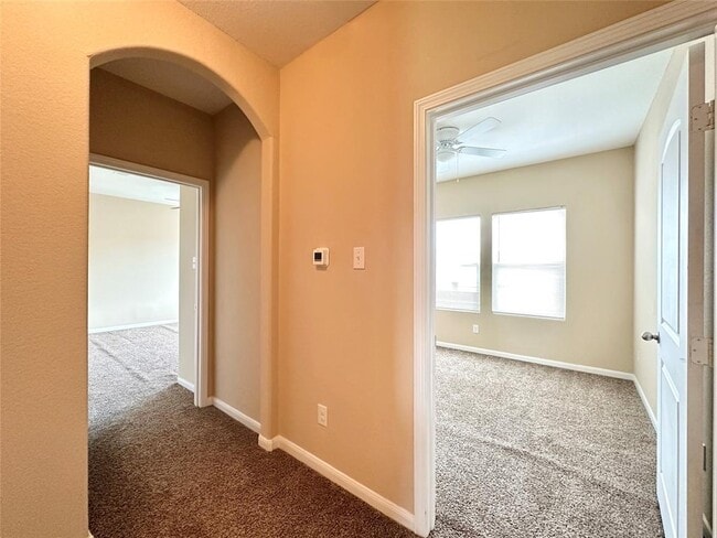 Building Photo - 8706 Torcello St