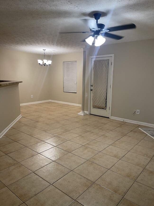 Building Photo - 5669 Wind Gate Ln