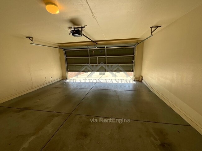 Building Photo - 11580 W Duran Ave