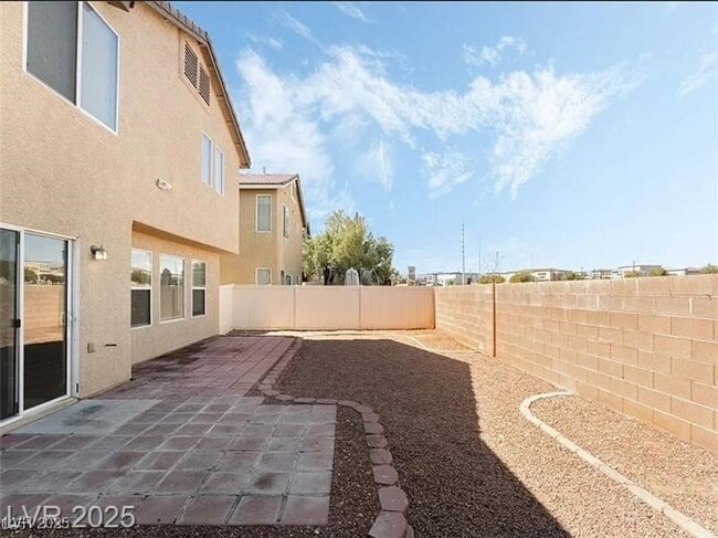 Building Photo - 4650 Chino Peak Ct