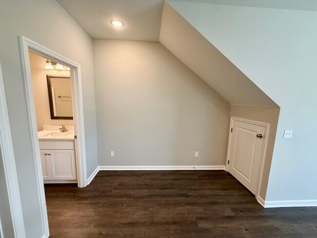 Building Photo - 1974 Midyette Rd