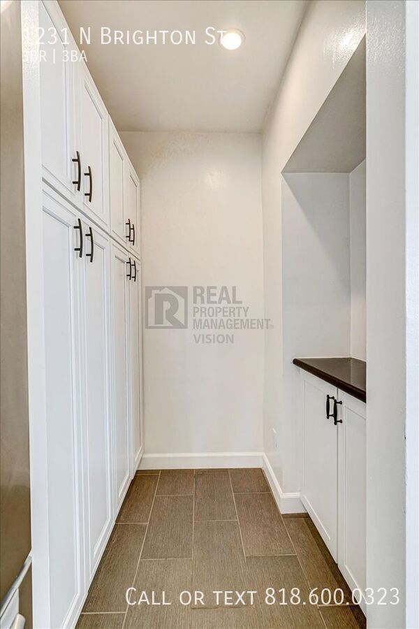 Building Photo - 1231 N Brighton St