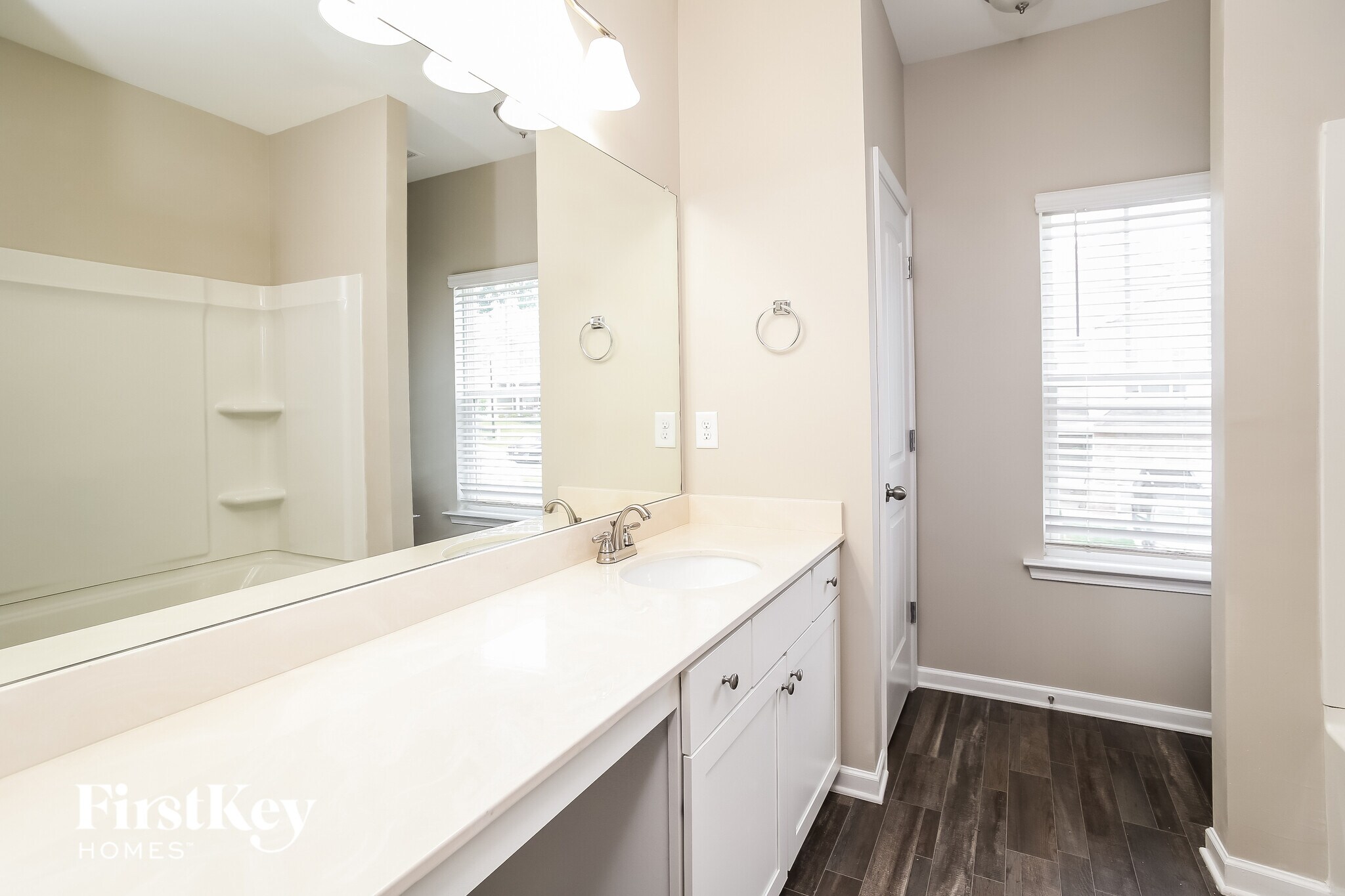 Building Photo - 240 Jefferson Ave