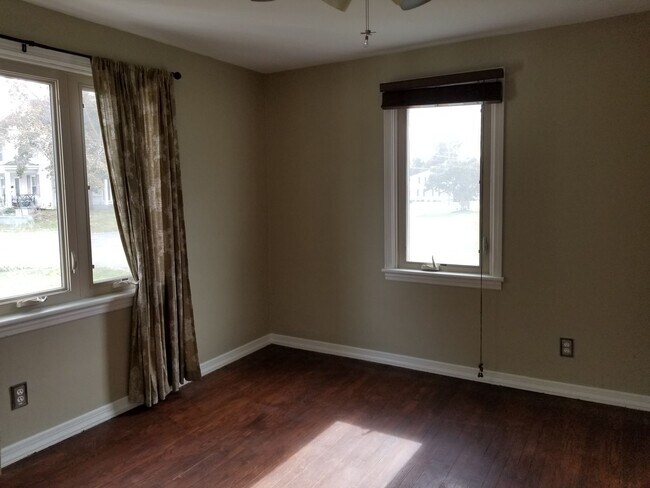 Building Photo - House East of Waynesboro