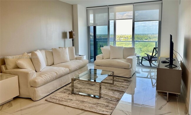 Building Photo - 16385 Biscayne Blvd