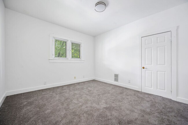 Building Photo - 1653 N Delaware St