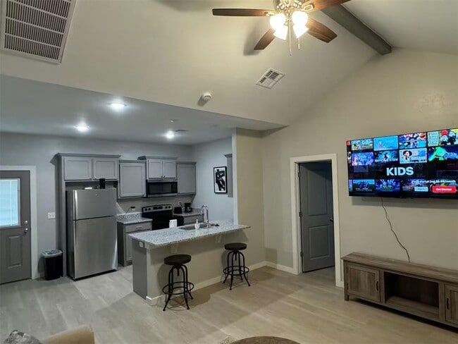 Building Photo - 1307 SW Georgia Ave