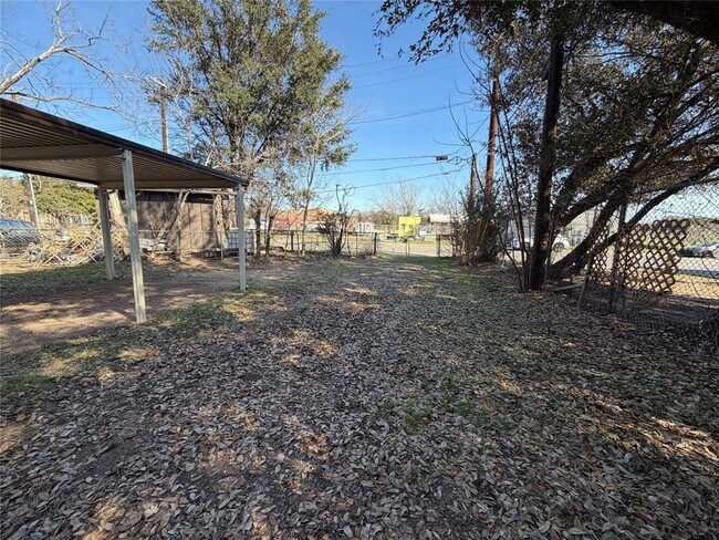 Building Photo - 1505 Robert Weaver Ave