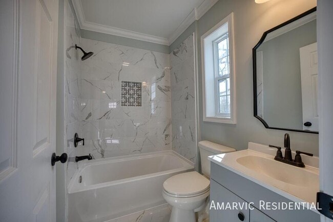 Building Photo - 3541 Zeno St