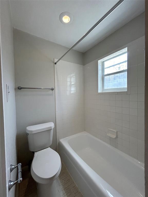 Building Photo - 3902 Mandell St