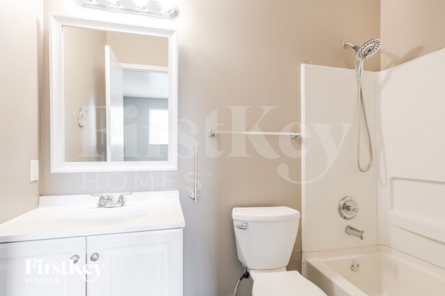 Building Photo - 12880 High Crest Dr