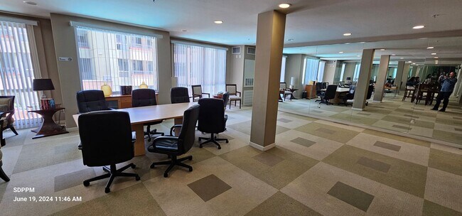 Building Photo - DOWNTOWN SAN DIEGO - LITTLE ITALY Nice 2 Bedroom 2 Bath Condo in Piazza Palermo. AVAILABLE NOW!