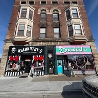 Building Photo - 1 Br small living room and small kitchen