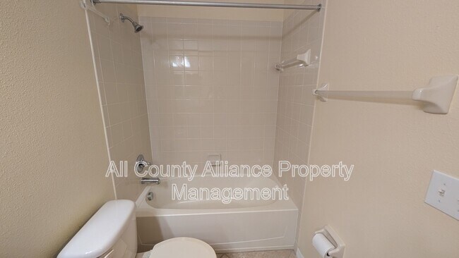 Building Photo - 4272 Fennwood Ct