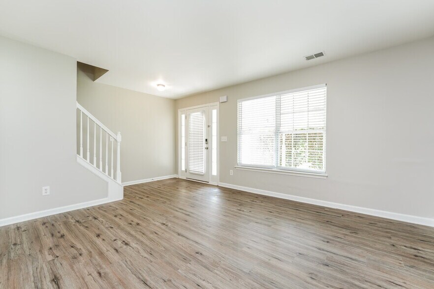 Building Photo - 4618 Ash Tree St SW