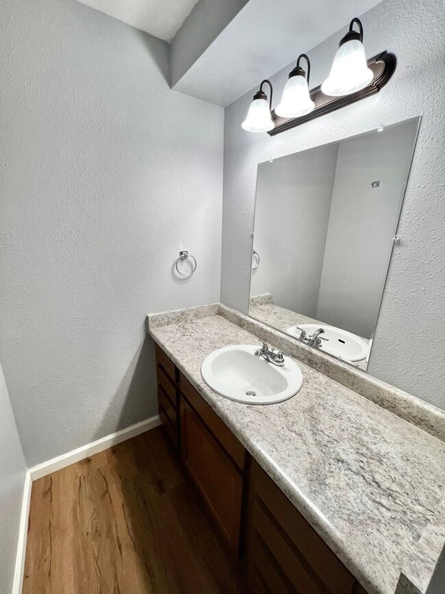 Building Photo - Myers Court