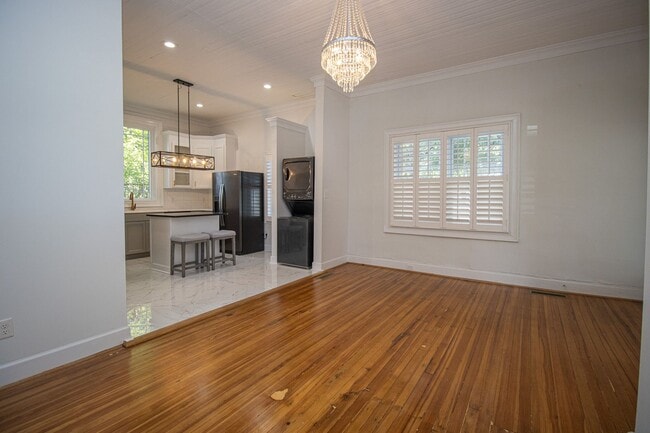 Building Photo - Historic Charm Meets Modern Living in Olympia – Walk to Williams-Brice Stadium!