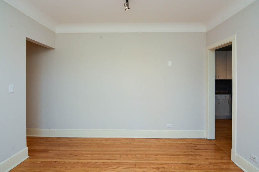 Building Photo - 2328 N Rockwell St