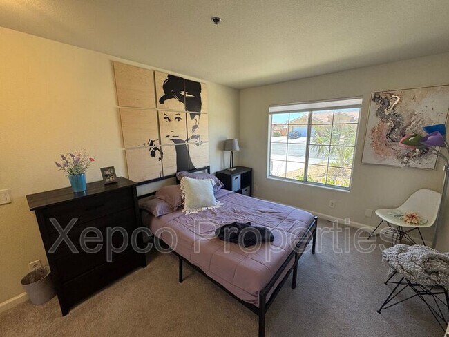 Building Photo - 65548 Avenida Barona