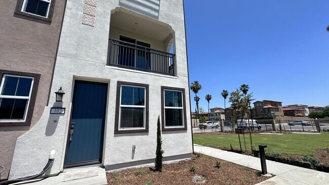 Building Photo - 102 Hudson-