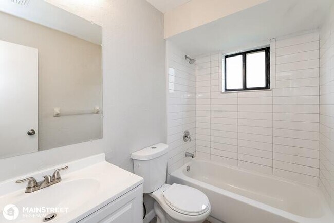Building Photo - 240 GRIFFORD DR, KISSIMMEE, FL 34758