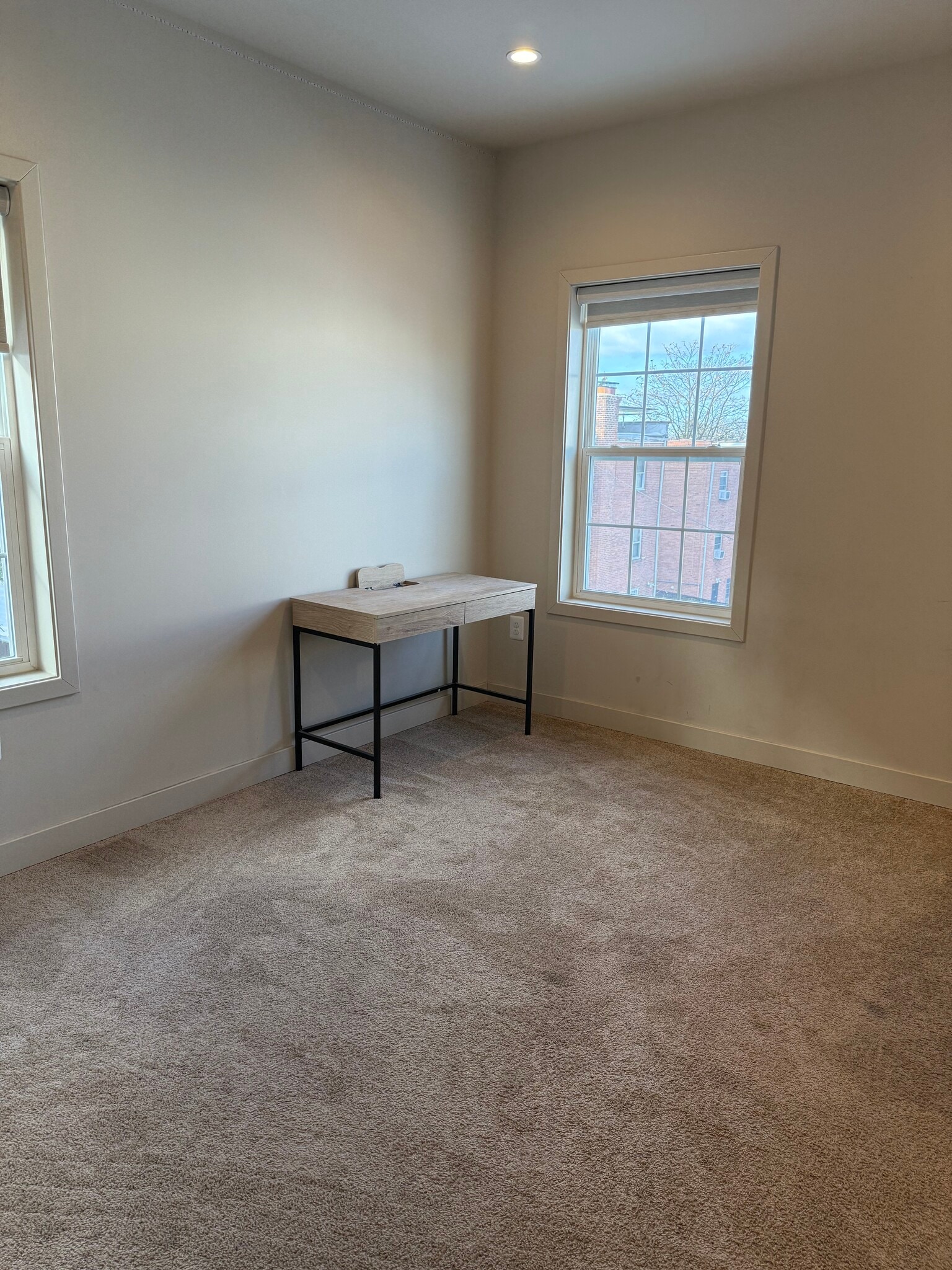 Building Photo - 1715 24th Pl SE