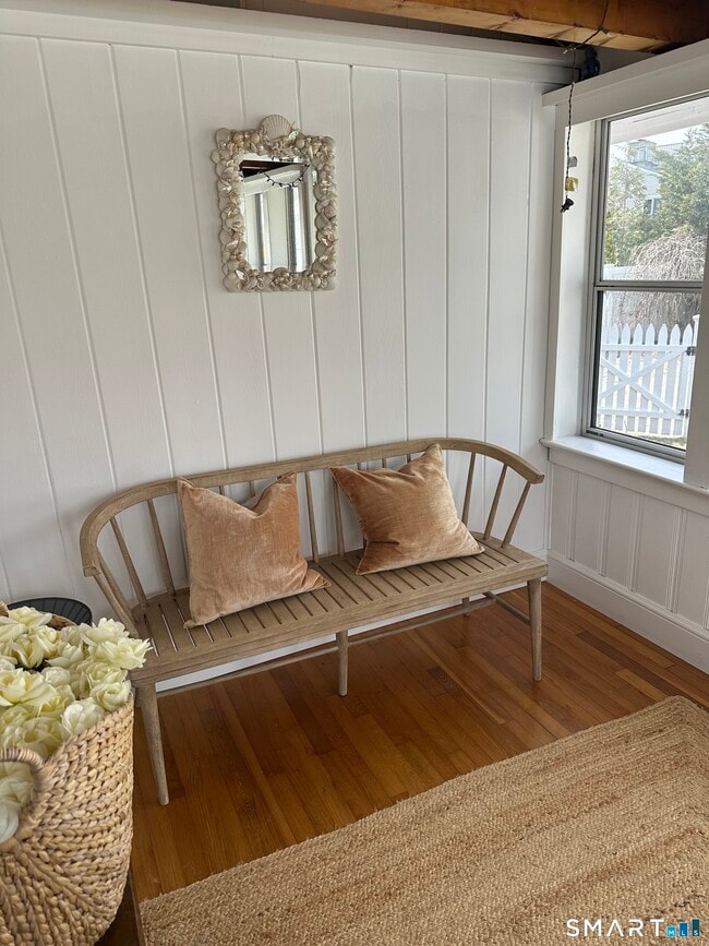 Building Photo - 9 Rowland Pl