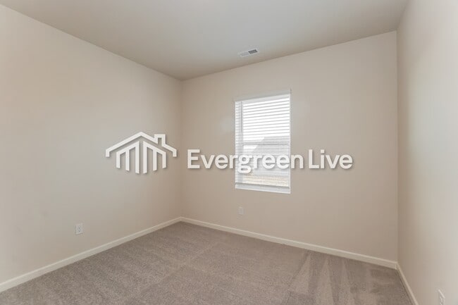 Building Photo - 710 Shoemaker Ln