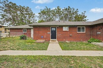 Building Photo - "Charming 3-Bedroom Duplex Retreat on Chester Street, Aurora – Cozy 1206 Sq Ft Home Awaiting Your...