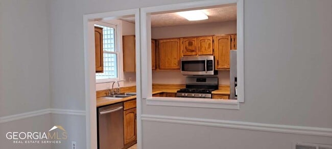 Building Photo - 3529 Mt Vernon Cir