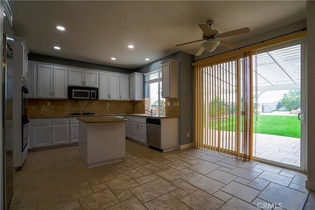 Building Photo - 20640 Pesaro Way