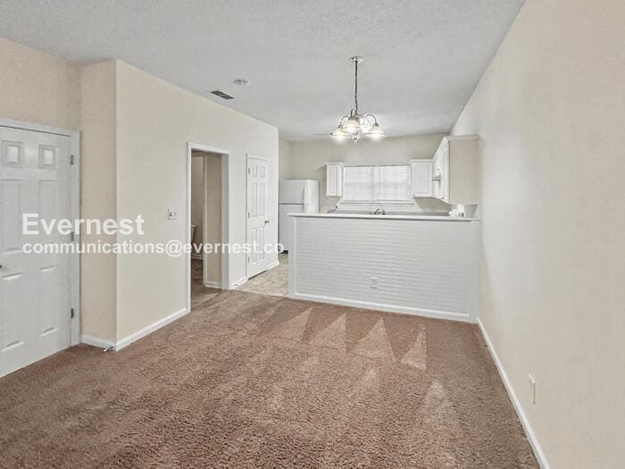 Building Photo - 6699 Sunset Hills Blvd