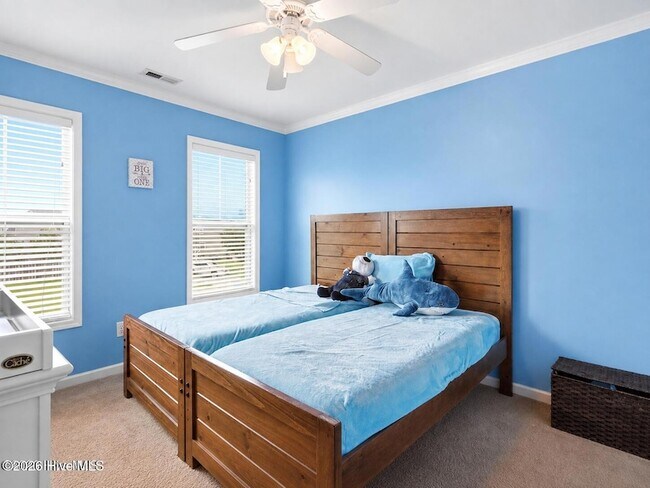 Building Photo - 553 Montego Ct