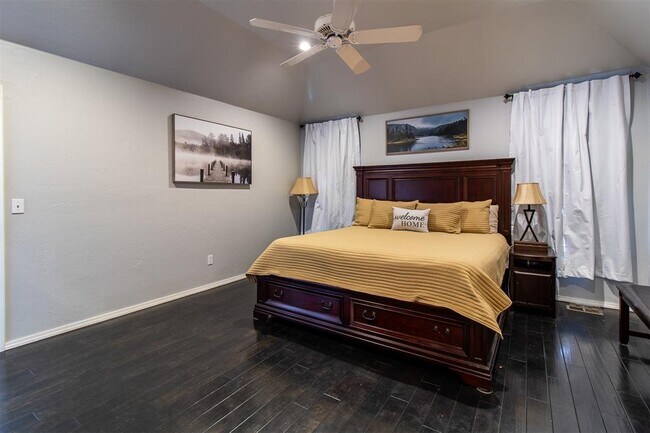 Building Photo - 2812 SW 109th St