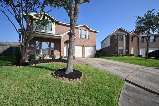 Building Photo - 7006 Biton Dr