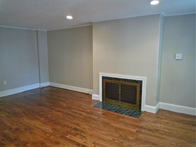 Building Photo - 24 Fayette St