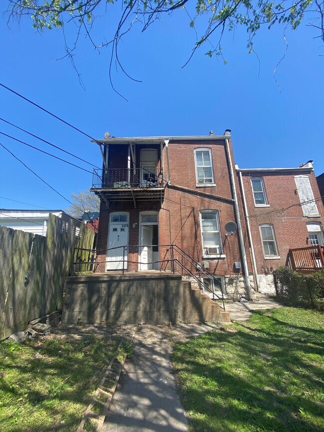 Building Photo - 3428 Dunnica Ave