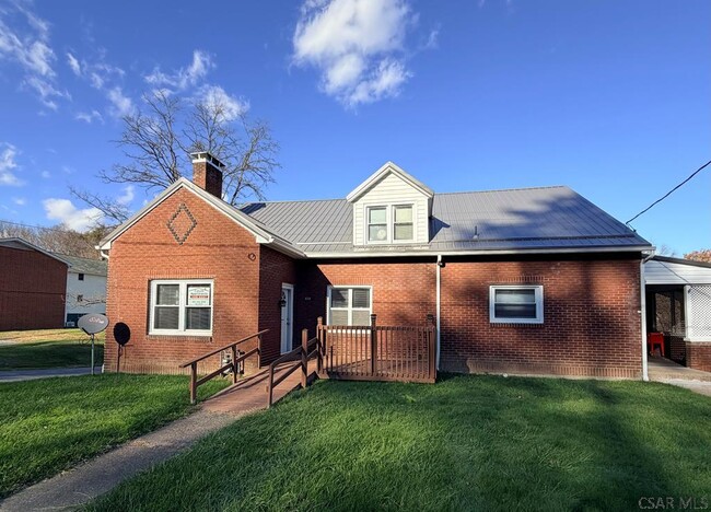 Primary Photo - 454 Harshberger Rd