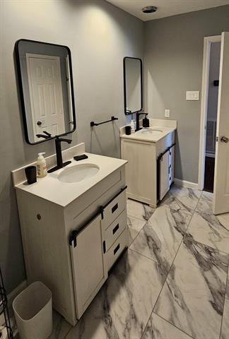 Building Photo - 1813 Weanne Dr