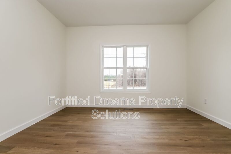 Building Photo - 418 N Smith St