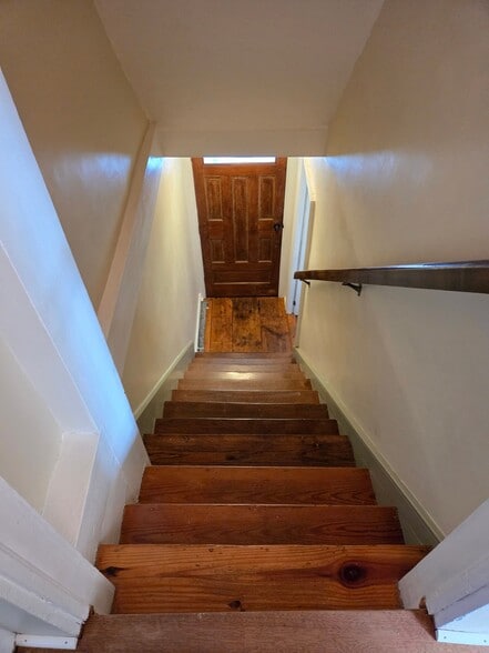 Building Photo - 1444 Pequot Trail
