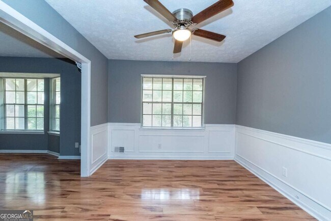 Building Photo - 2275 Camden Ct