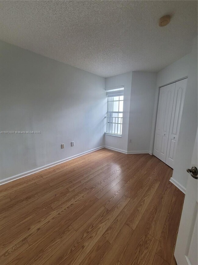 Building Photo - 14385 SW 120th Ct