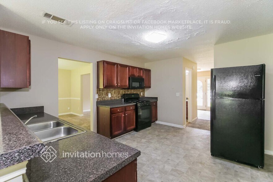 Building Photo - 6853 Fireside Ln