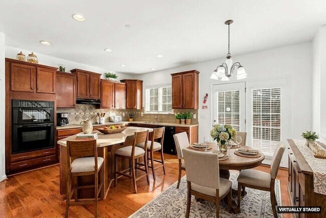 Building Photo - 8816 Caswick Ct