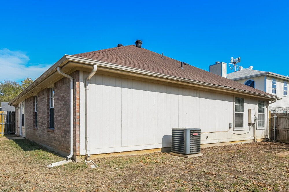 Building Photo - 1426 Ardmore Dr