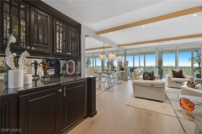 Building Photo - 7515 Pelican Bay Blvd