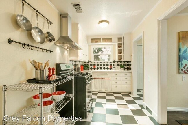 Building Photo - 2 br, 1 bath House - 3342 San Carlos Way